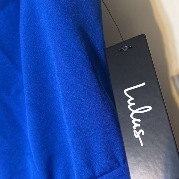 Lulu’s A line dress, back cut out - Picture 3 of 7